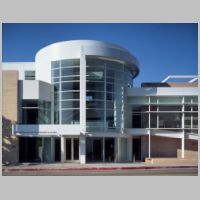 Richard Meier, The Museum of Television & Radio, Paley Center for Media, Beverly Hills, Los Angeles (1996), today Mr. Brainwash Art Museum von Thierry Guetta, photo on www.archpaper.com.jpg